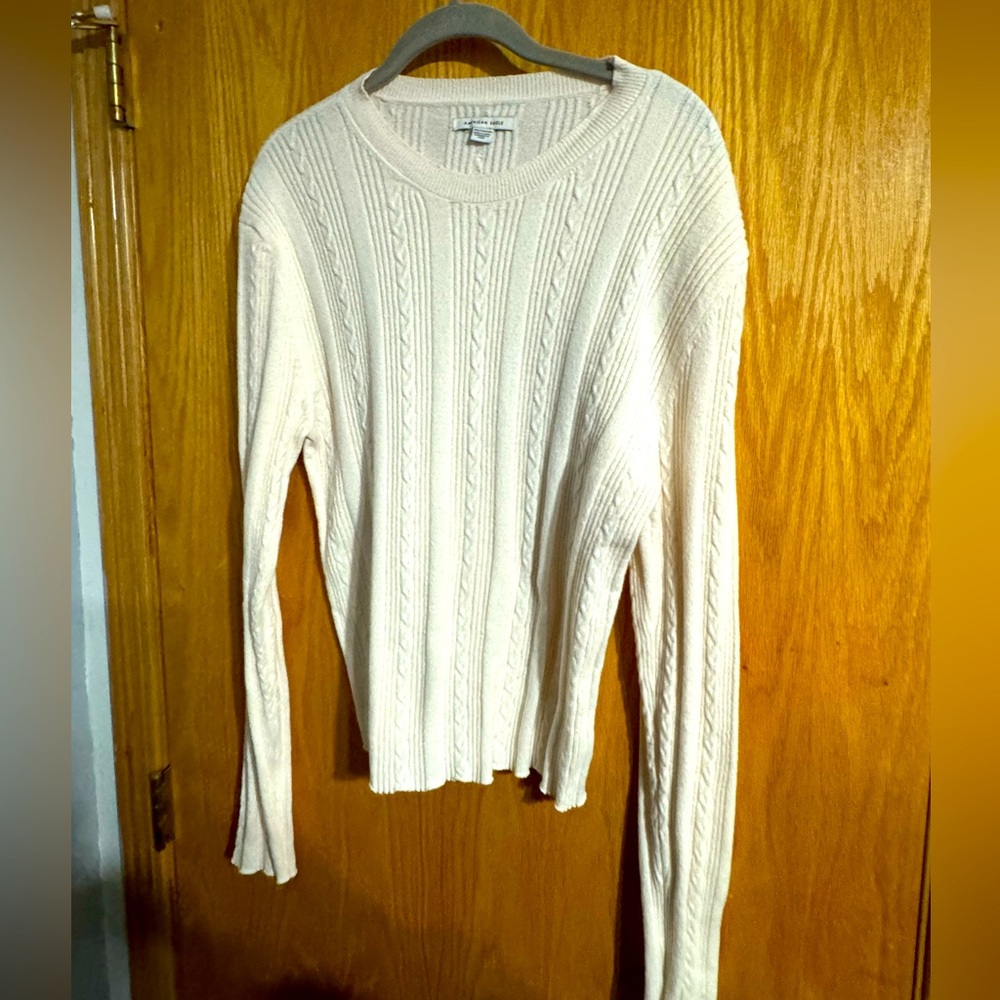 New no tag American Eagle sweater